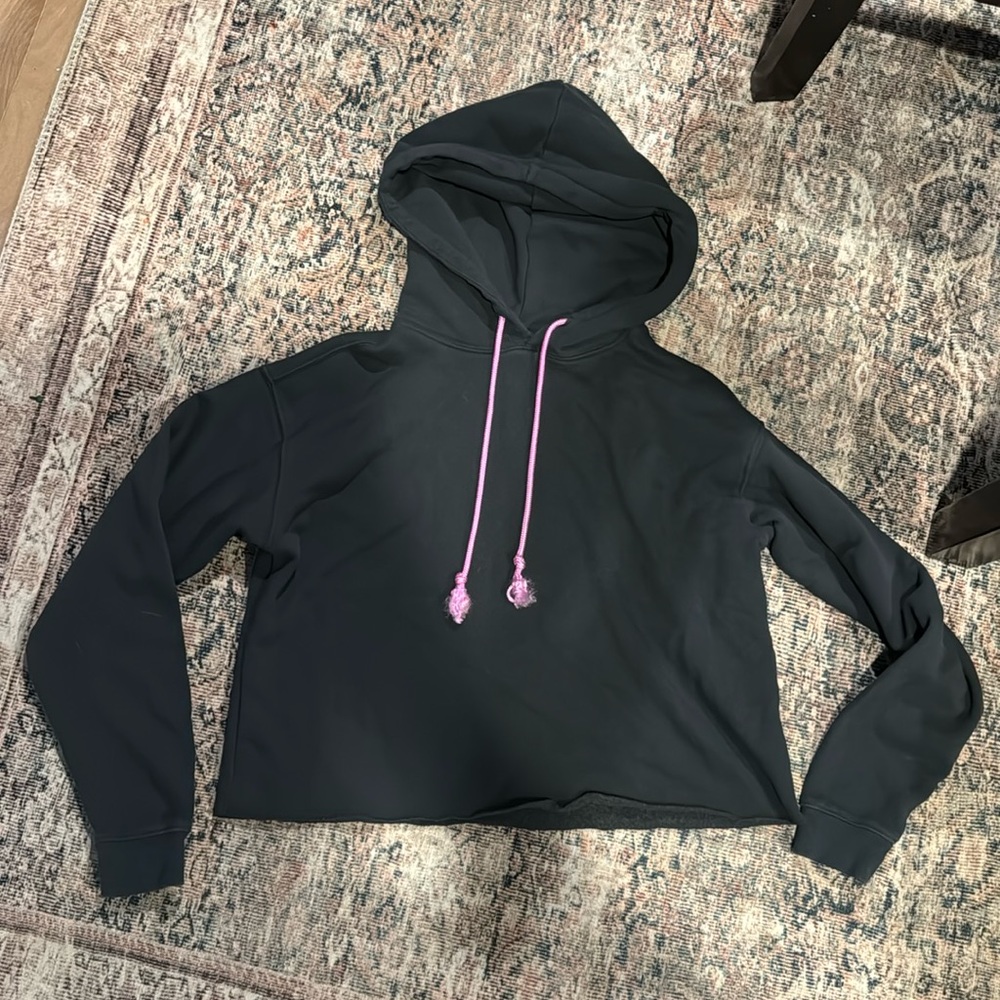 Wild Fable cropped style hoodie side XS